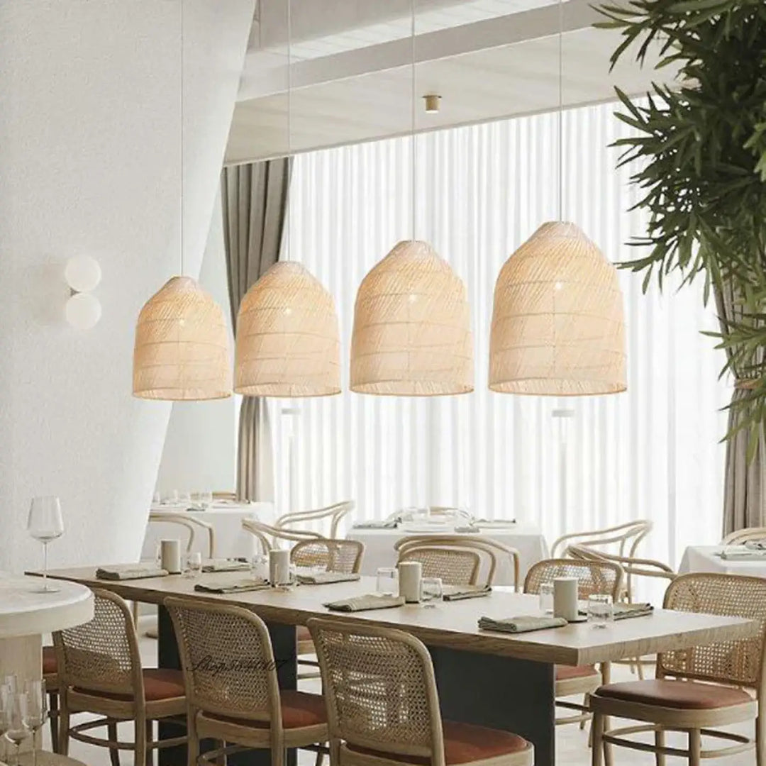 Suspension luminaire élégante en osier tressé façon lanterne


