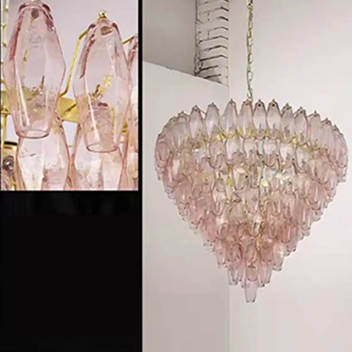 Suspension luminaire élégante en verre rose délicat avec design en forme de cœur, cristaux facettés et accents métal doré