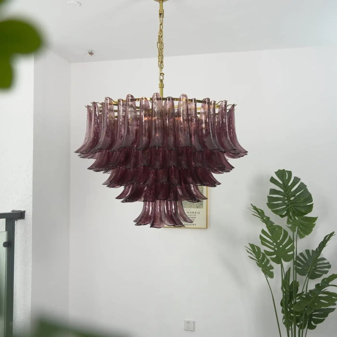 Suspension luminaire dicy avec abat-jours en verre soufflé améthyste translucide style art déco suspendue par chaîne dorée