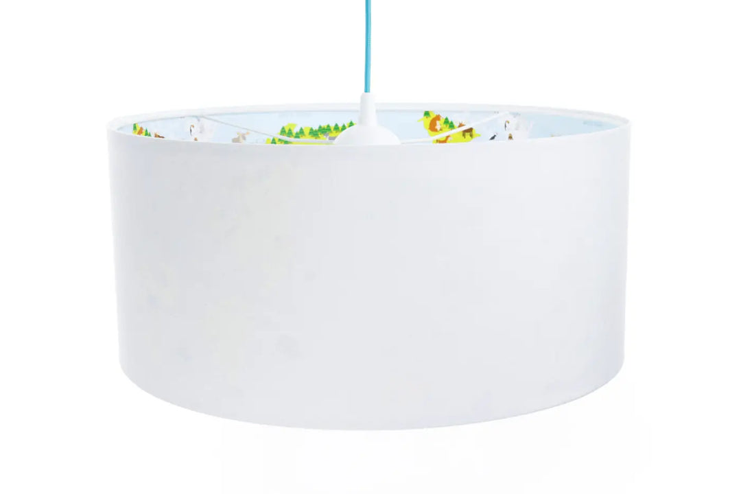 Suspension luminaire enfant blanc avec abat-jour cylindrique et intérieur animalier coloré bleu clair gris clair