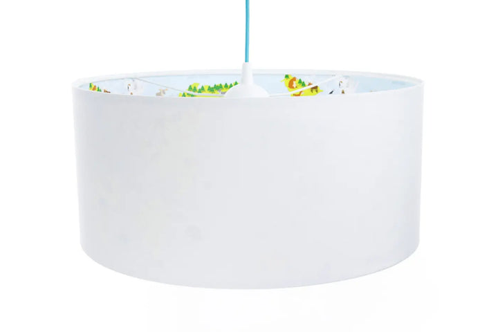 Suspension luminaire enfant blanc avec abat-jour cylindrique et intérieur animalier coloré bleu clair gris clair
