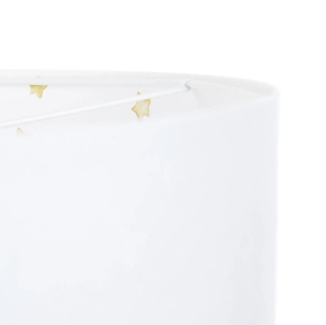 Suspension luminaire classic sweet dreams blanc avec abat-jour blanc et découpes étoiles dorées subtiles