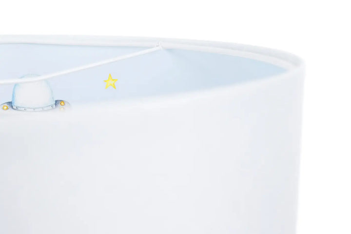 Suspension luminaire enfant sweet dreams classic bleu clair avec détail étoile jaune et fixation blanche en tissu doux