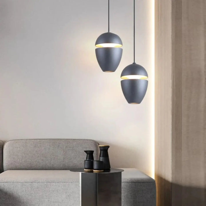 Deux suspensions luminaires ekorn en noir mat au style moderne en forme de goutte pour un éclairage élégant plus quun simple luminaire