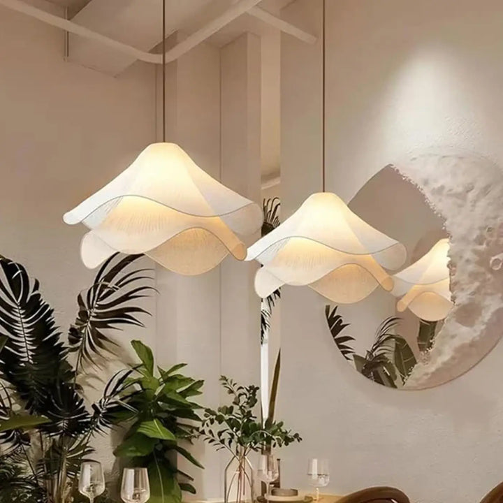 Suspension luminaire en forme de fleur plissée élégante chic