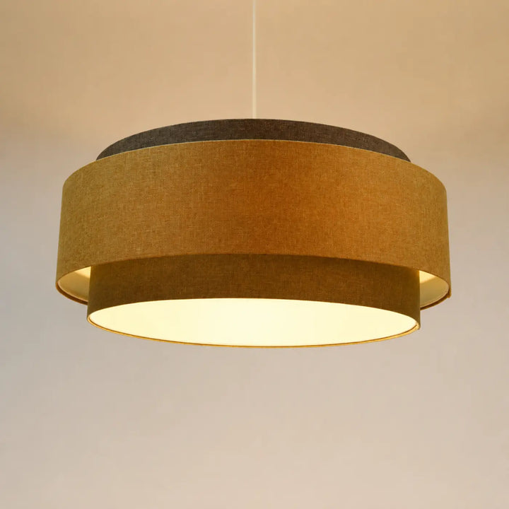 Suspension luminaire doblo boho elegant avec abat-jour en tissu texturé moutarde et gris vert marron élégants