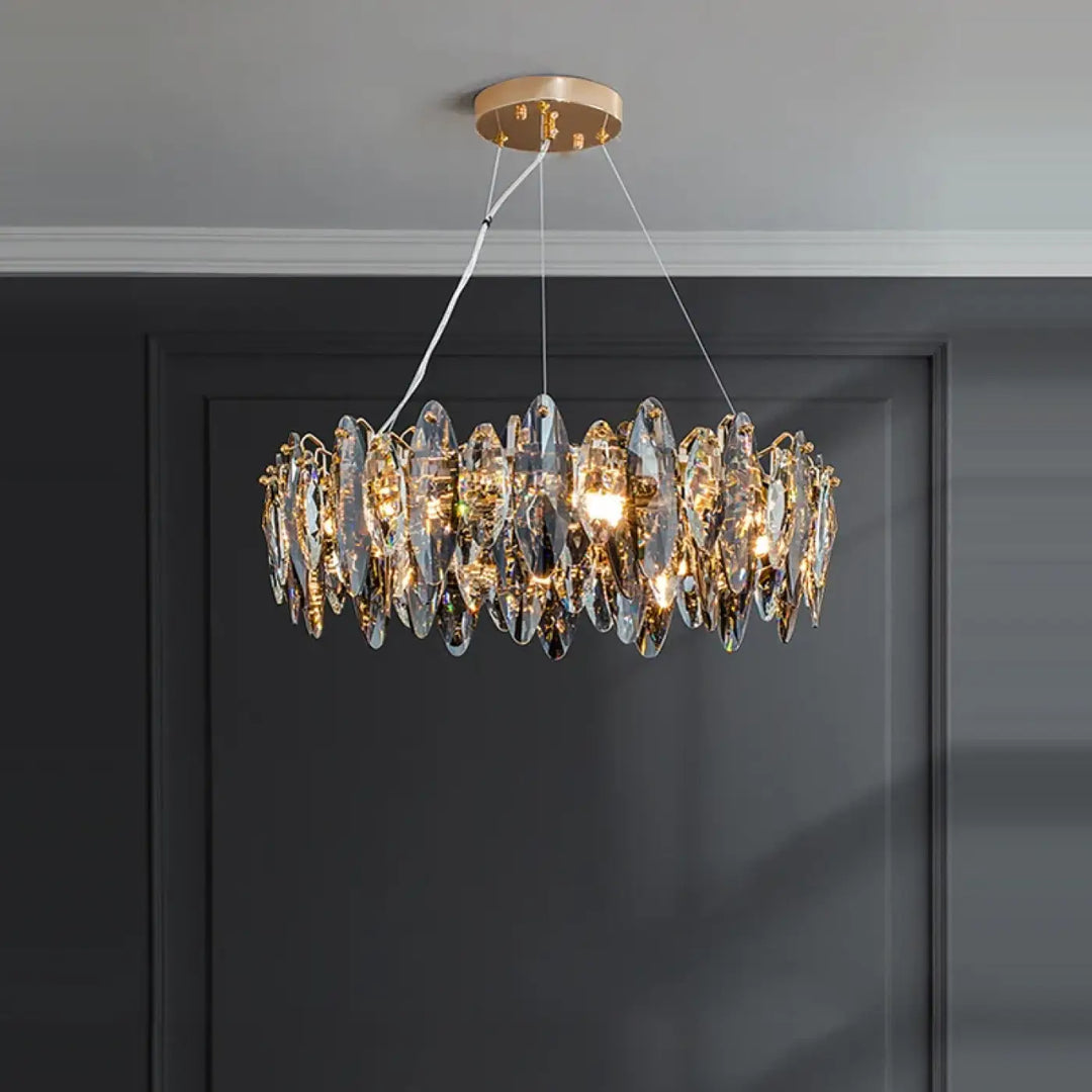 Suspension luminaire haut de gamme pour appartement parisien

