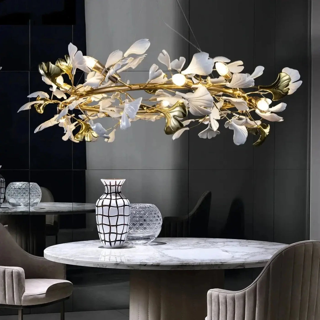 Suspension Luxe Feuillage Doré et Blanc Design Sculptural

