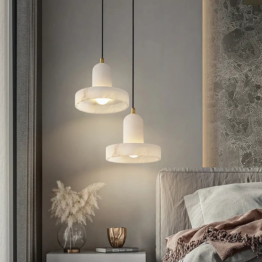 Suspension en marbre et doré design moderne blanc luxe