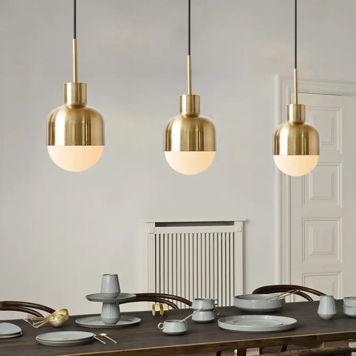 Suspension luminaire en métal doré à lumière blanche design