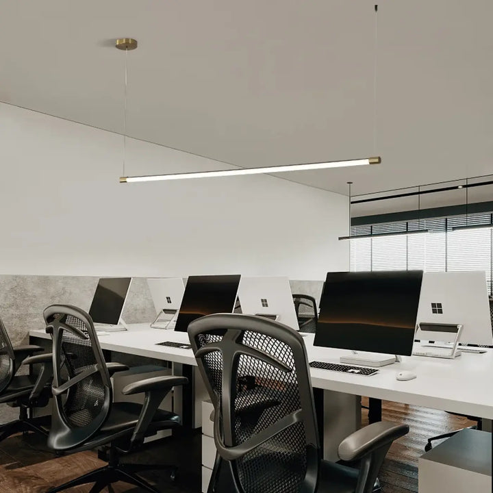 Suspension luminaire design minimaiste blanche avec motif doré