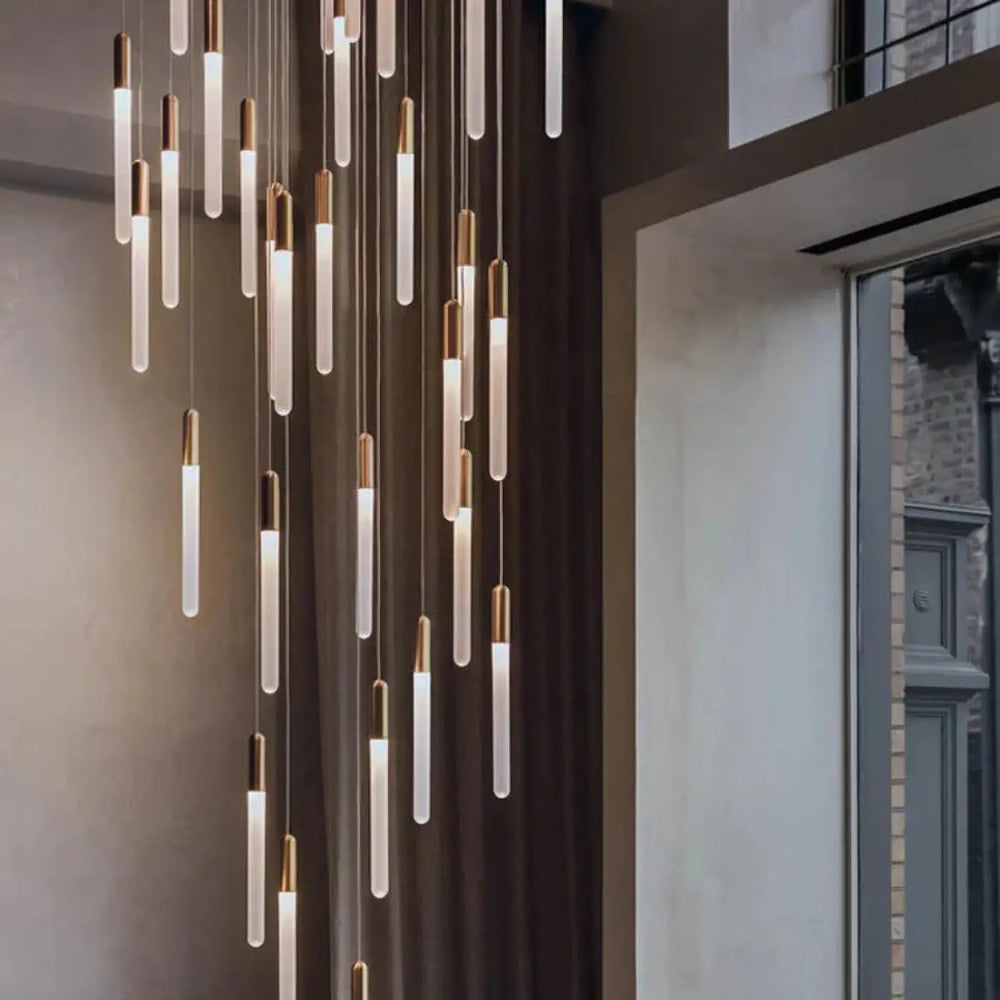Suspension luminaire minimaliste à tubes lumineux suspendus chic