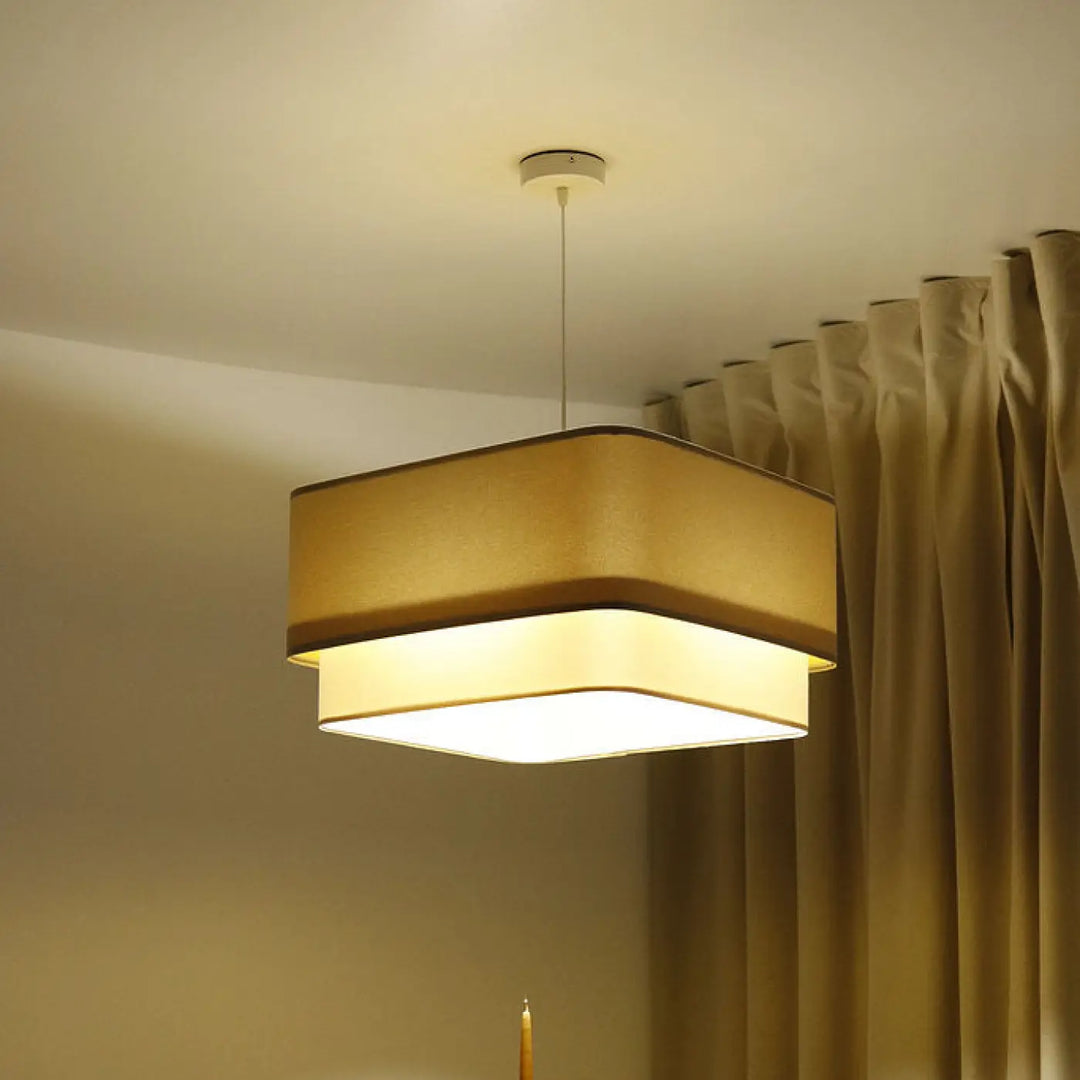 Suspension luminaire moderne kwadro duo beige avec abat-jour en tissu beige chaud et bordure marron foncé