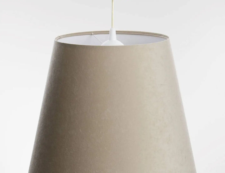 Suspension luminaire moderne doblo avec abat-jour beige mat en tissu et fixation blanche suspendue