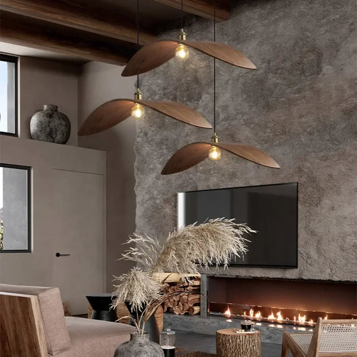 Suspension luminaire moderne en bois forme aile élégante