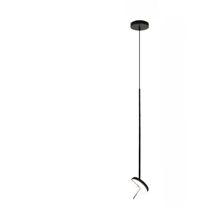 Suspension luminaire krosso noire minimaliste avec tête de lampe angulaire et tige cylindrique fine moderne