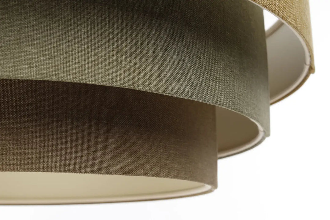 Suspension luminaire moderne en lin brun sable avec texture tissée subtile et doublure intérieure écru