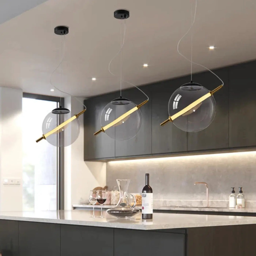 Suspension Luminaire Moderne Design Doré Avec Globe Transparent