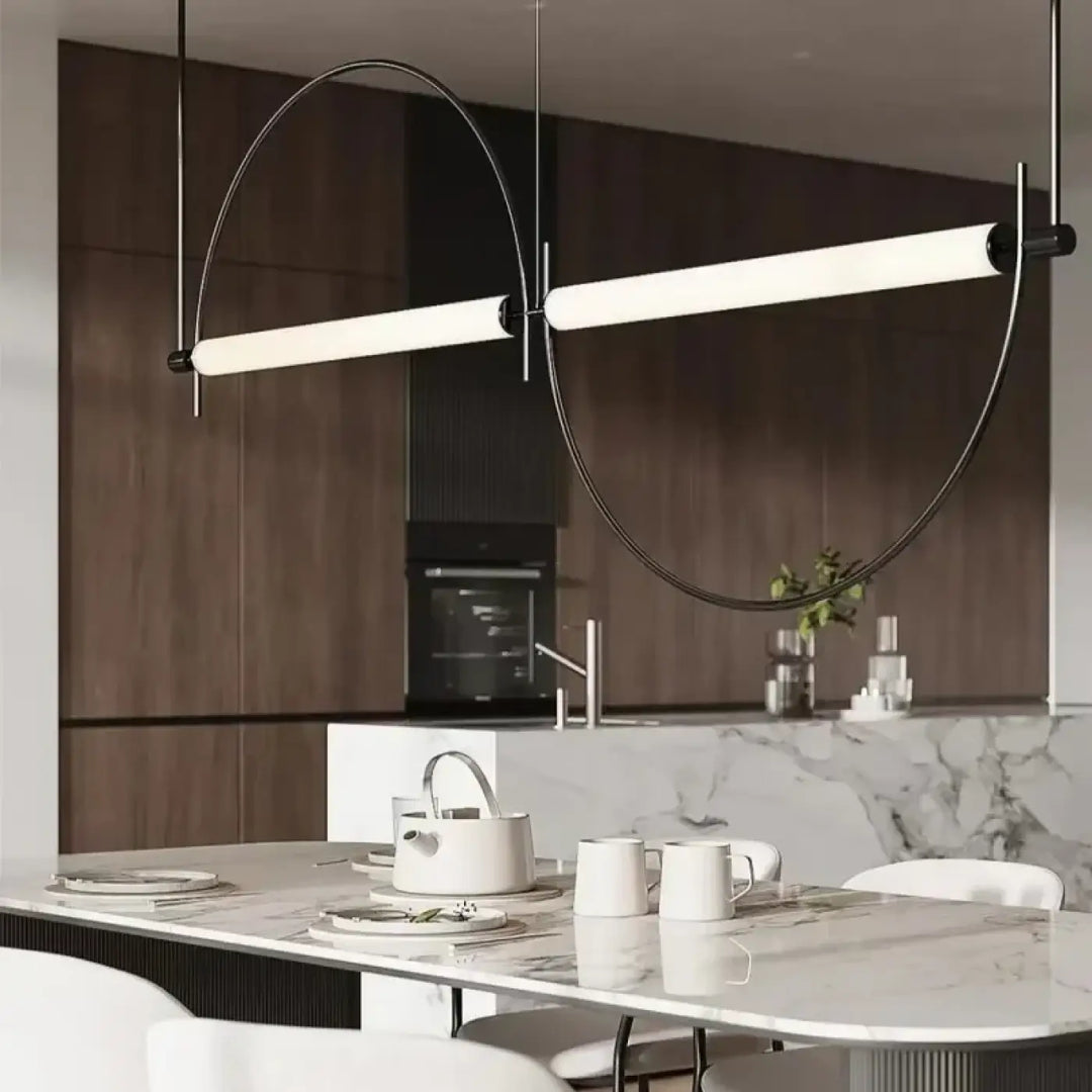 Suspension luminaire arcío avec cadre métallique noir minimaliste et deux barres led blanches horizontales modernes