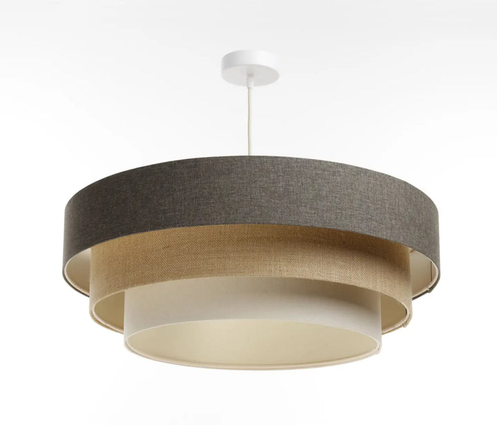 Suspension luminaire triniti boho élégant avec trois abat-jours concentriques en tissu marron, beige et crème texturé