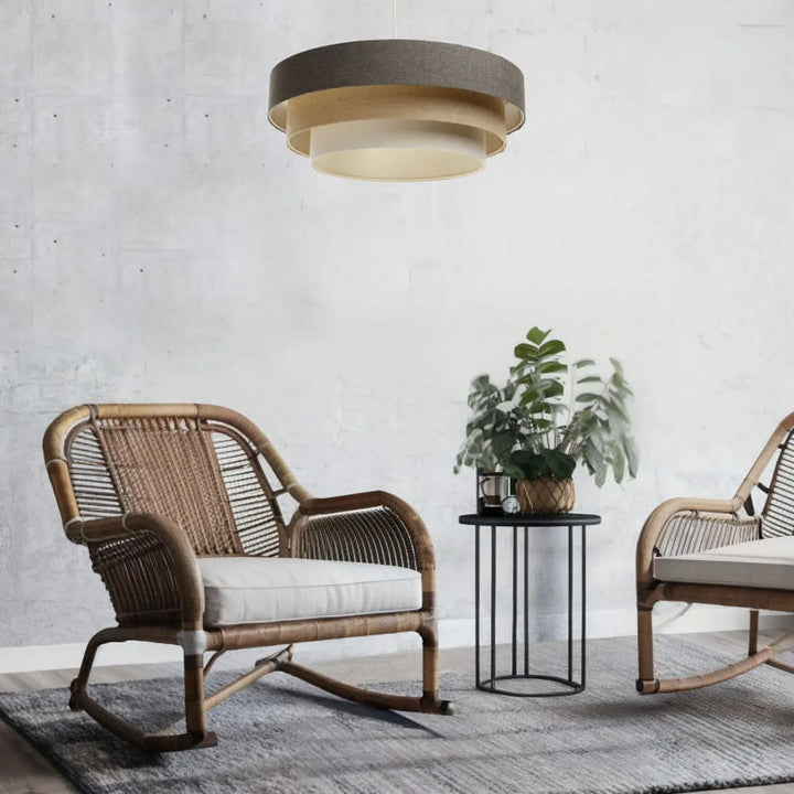 Suspension luminaire triniti boho elegant marron avec anneau extérieur texturé gris et couches intérieures beige chaud