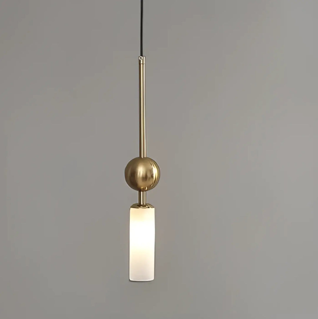 Suspension luminaire krysta en laiton avec boule métallique et abat-jour en verre dépoli pour éclairage intérieur