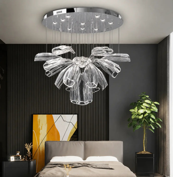 Suspension luminaire moderne crystalia en cristal transparent avec base chromée circulaire et pétales de verre en cascade