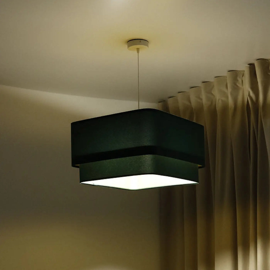 Suspension luminaire moderne carré noir avec abat-jour en tissu velours vert à intérieur illuminé blanc chaud