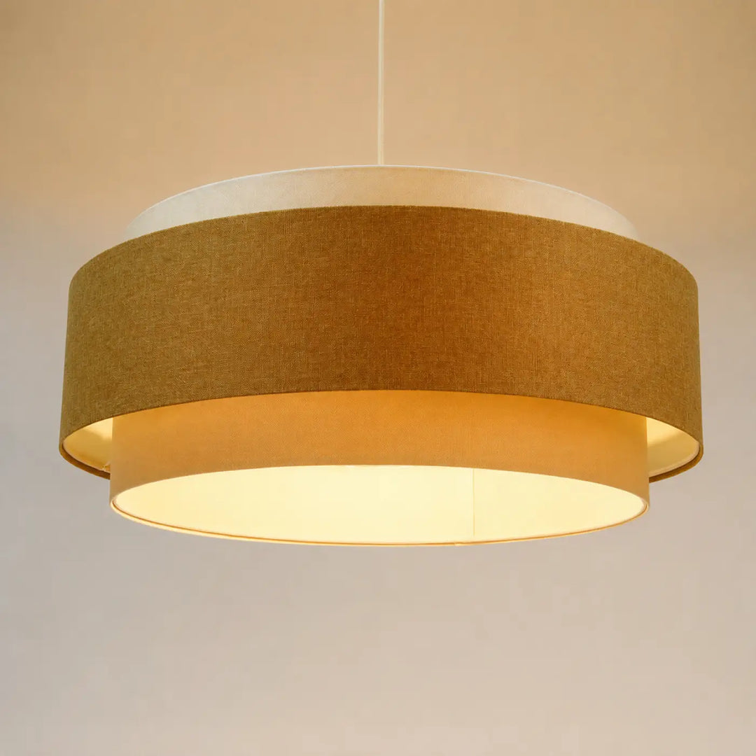 Suspension luminaire doblo boho elegant moutarde à deux niveaux avec abat-jour en tissu texturé moutarde et anneau intérieur crème