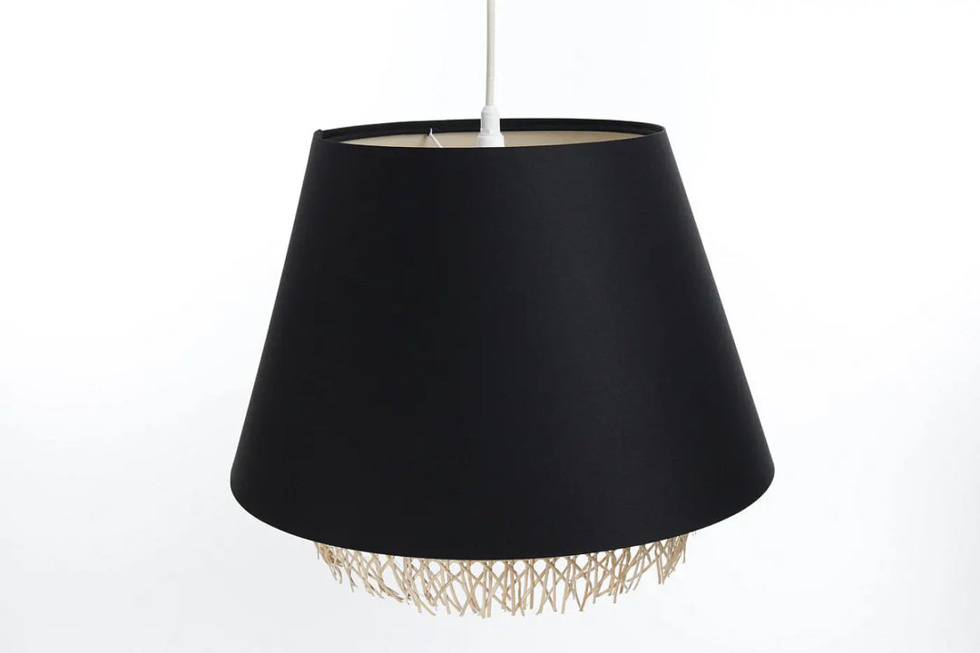 Suspension luminaire noire en tissu noir avec franges métalliques tissées dorées au bas de style sensei rattan
