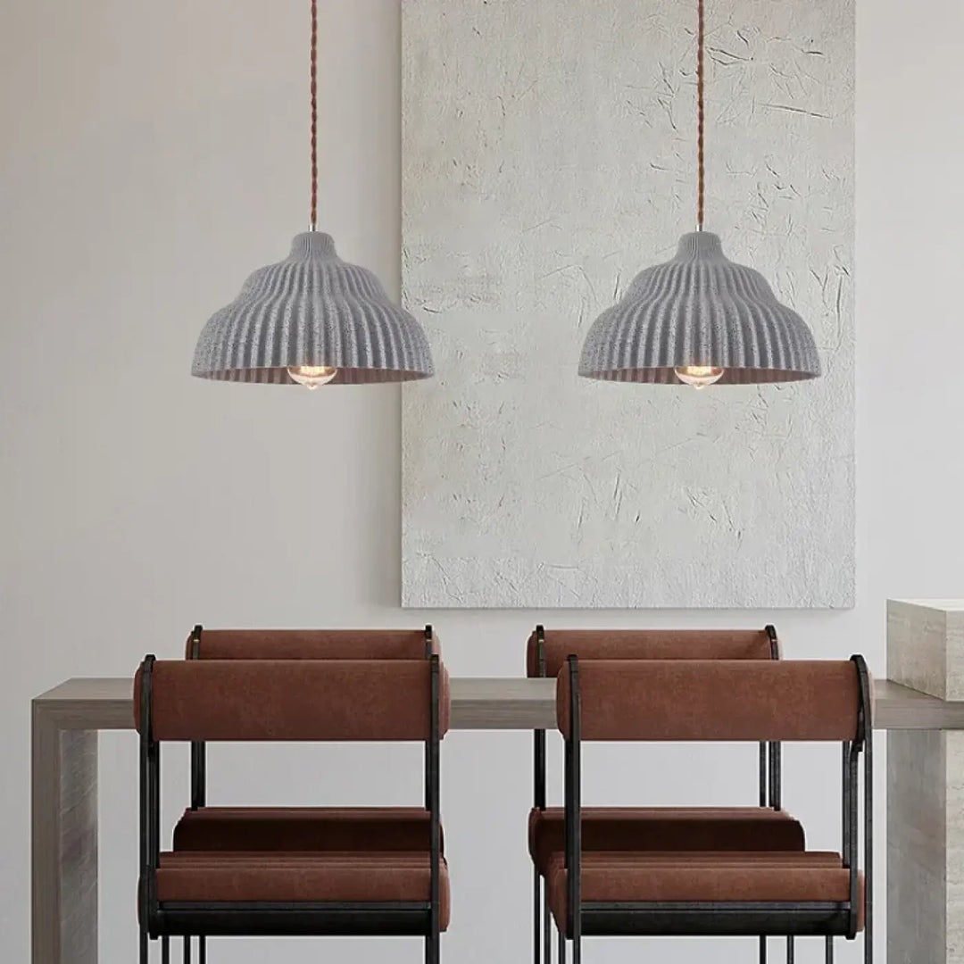 Suspension luminaire lunami gris nervuré avec ampoules apparentes suspendues par cordon torsadé