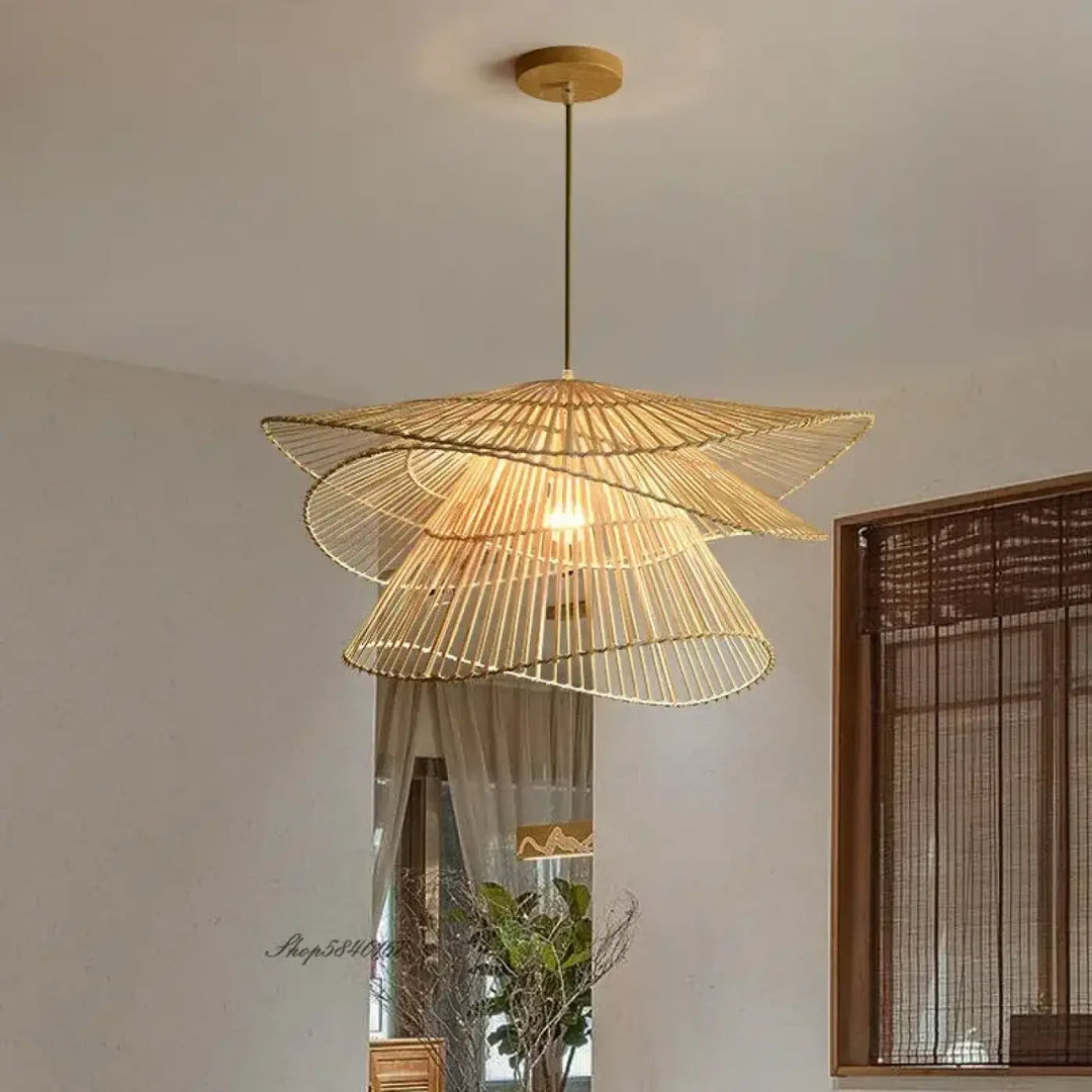 Suspension luminaire rotin en 3 étages pour salle à manger tendance

