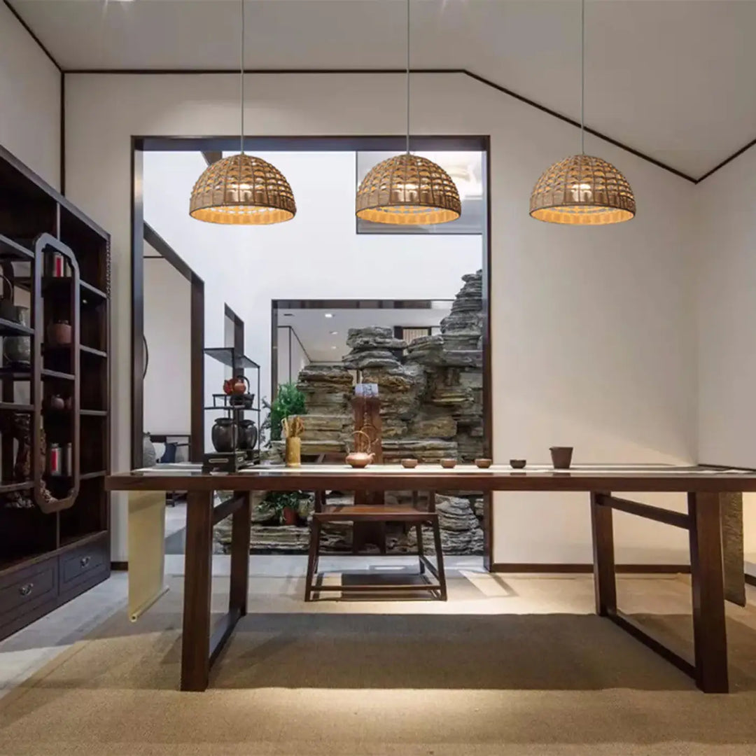Suspension luminaire en rotin au design naturel pour salle à manger
