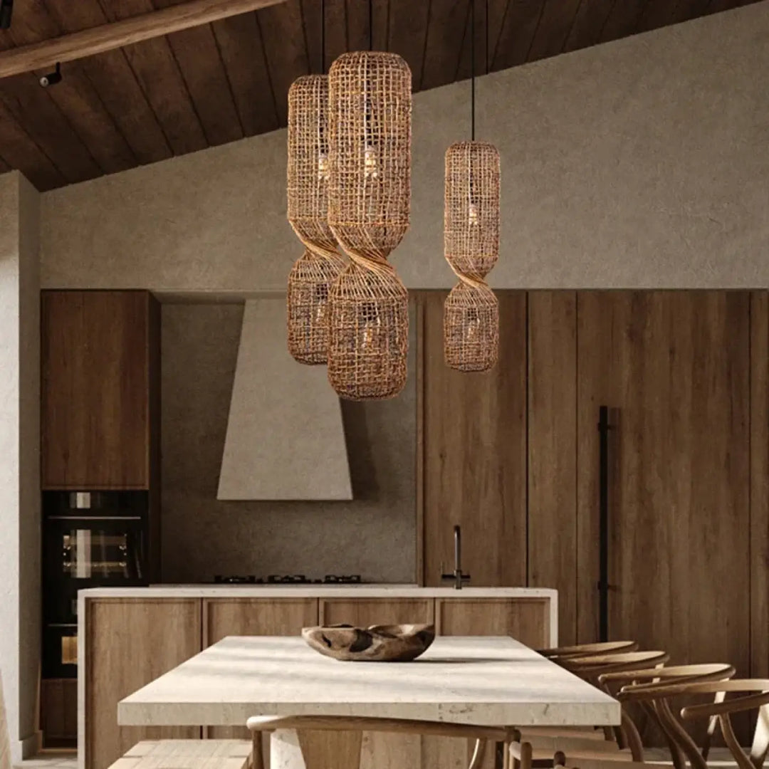 Suspension luminaire rotin forme torsadée moderne

