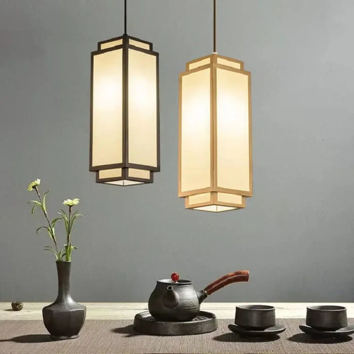 Suspension luminaire tissua avec style chinois et design raffiné en papier translucide encadré de bois foncé