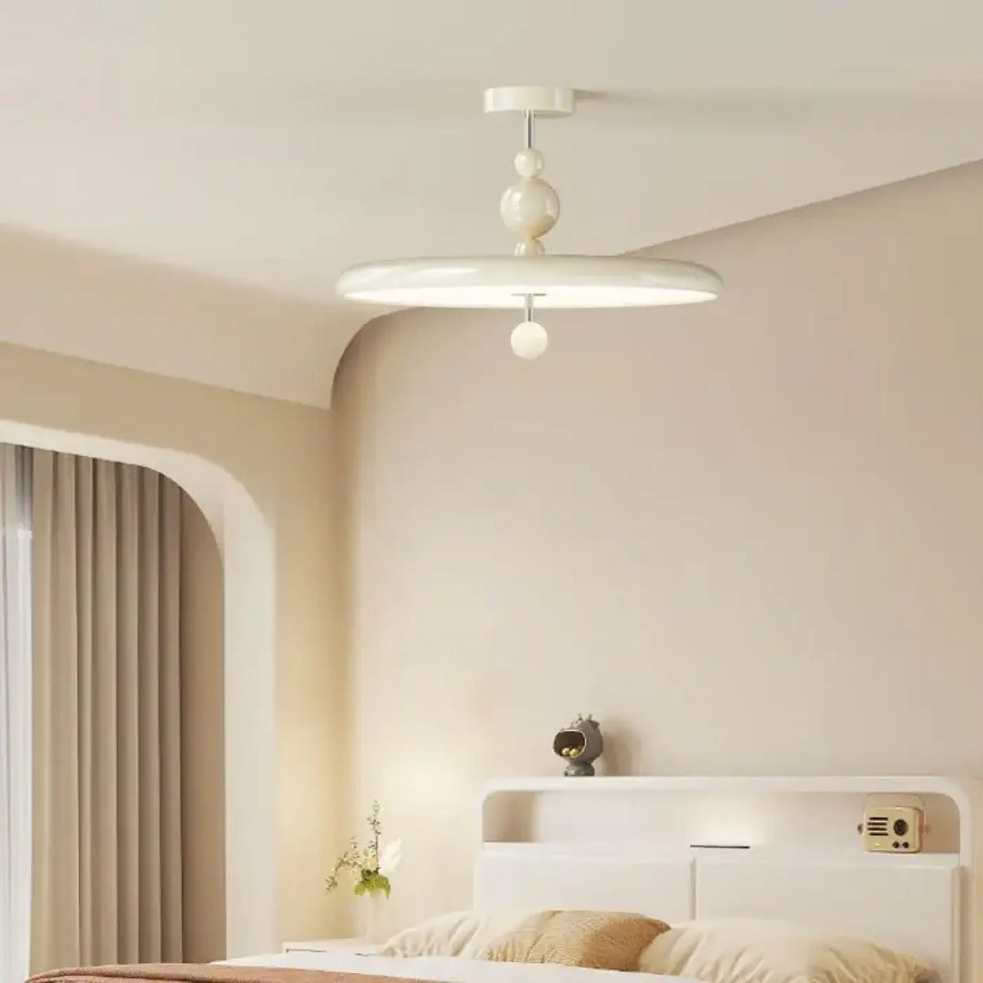 Suspension luminaire tania blanc moderne avec abat-jour circulaire et éléments sphériques décoratifs style contemporain univers plus