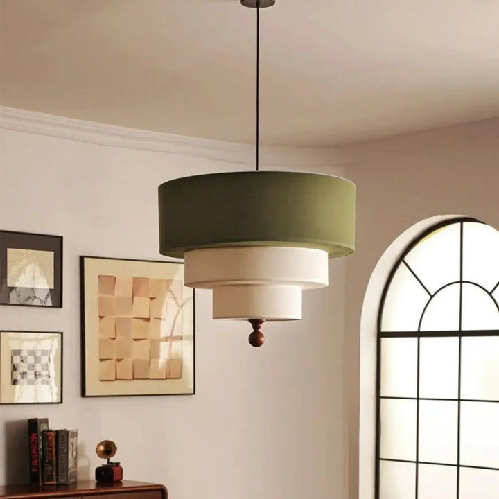 Suspension luminaire kyoto en tissu olive vert et crème avec tige métallique sombre pour une lumière douce élégante