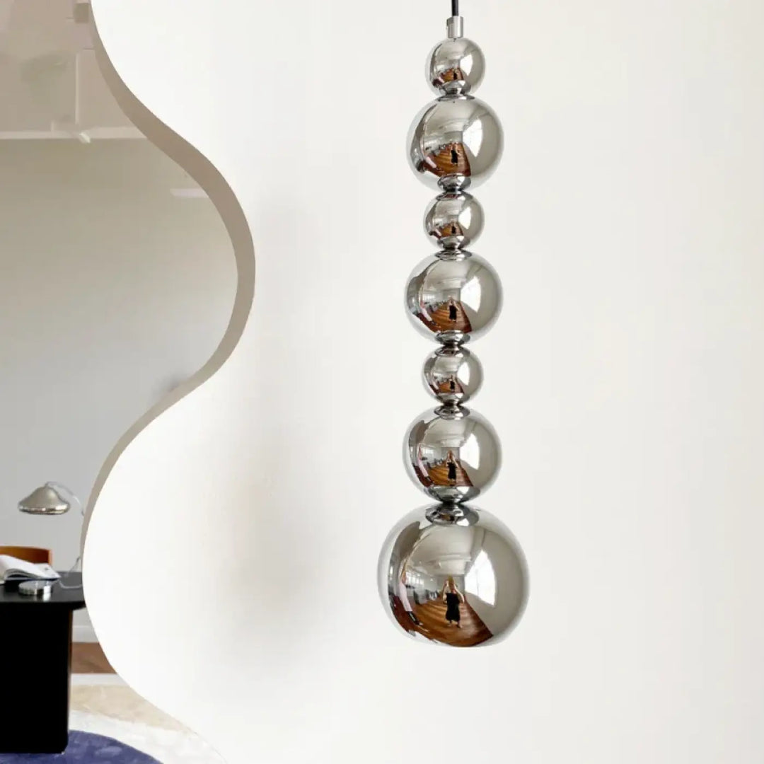 Suspension luminaire au style moderne en forme de totem vertical

