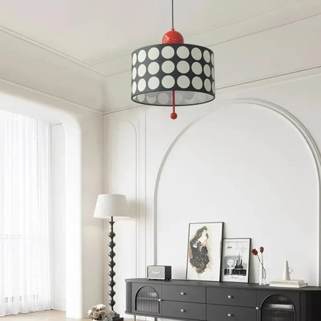 Suspension Luminaire au style rétro avec son abat-jour cylindrique

