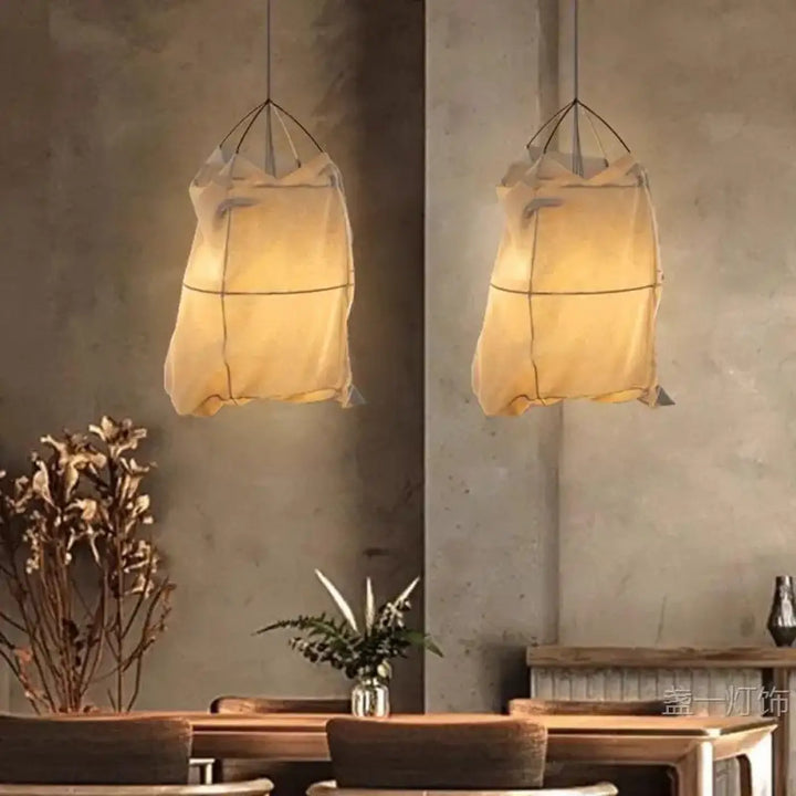 Suspension luminaire lima style scandinave avec lanternes suspendues en tissu lin naturel et cadre métal fin