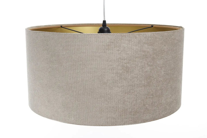 Suspension luminaire avec abat-jour en tissu beige texturé et intérieur doré pour un style moderne chic