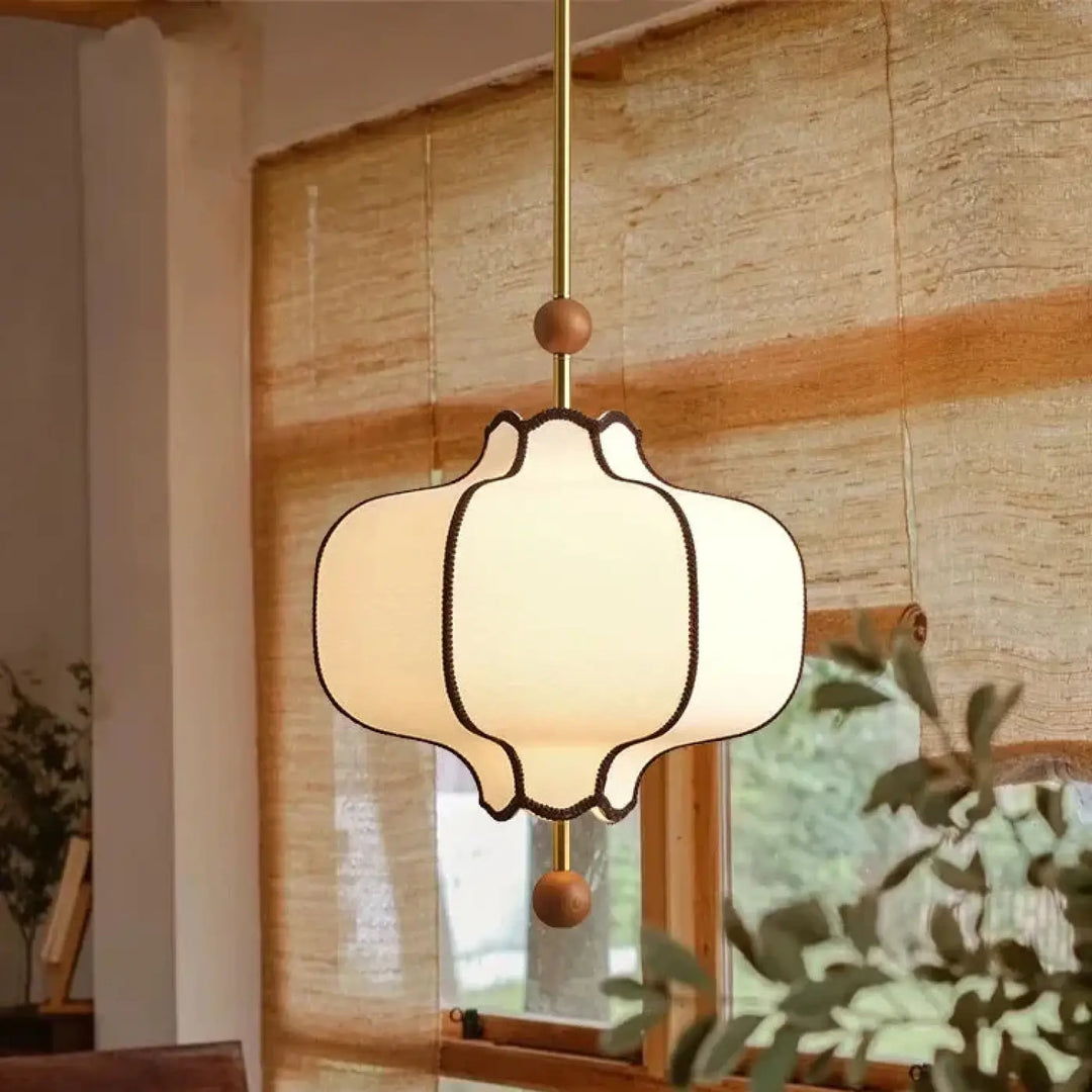 Suspension luminaire en tissu blanc chic et moderne