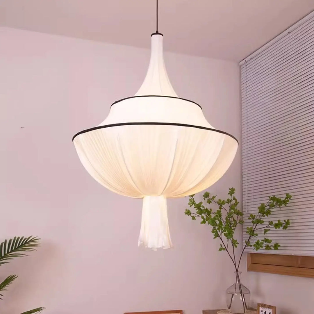 Suspension luminaire en tissu blanc design élégant décor blanc
