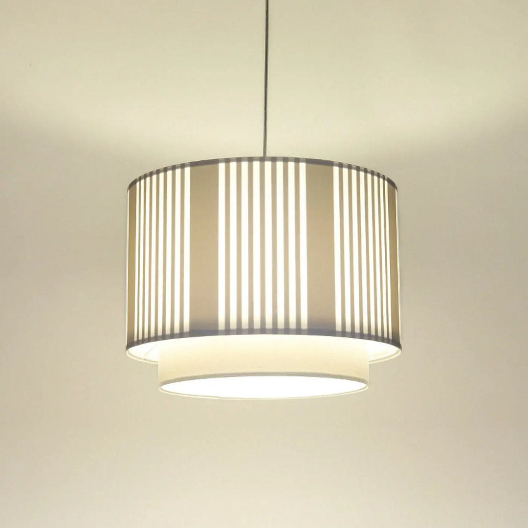 Suspension luminaire duo lami line avec panneau tissu blanc beige rayé et cadre métallique moderne chic