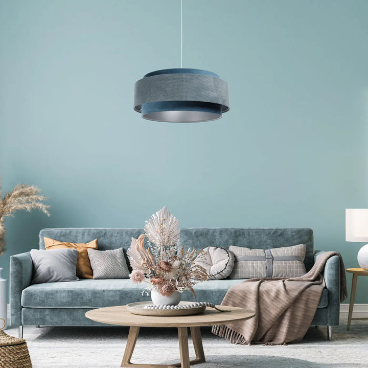 Suspension luminaire doblo classic bleu clair en tissu bleu clair velouté avec anneau métallique intérieur argenté