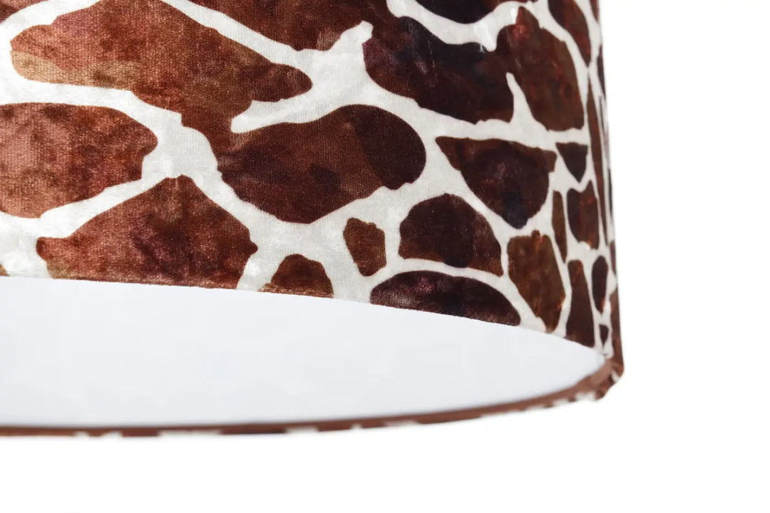 Suspension luminaire avec abat-jour cylindrique en tissu girafe marron clair et blanc pour décoration safari