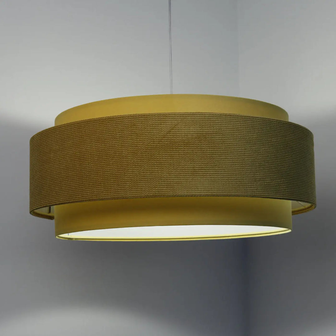 Suspension luminaire doblo classic jaune avec tissu jaune et blanc aux finitions en matière tissée chaleureuse