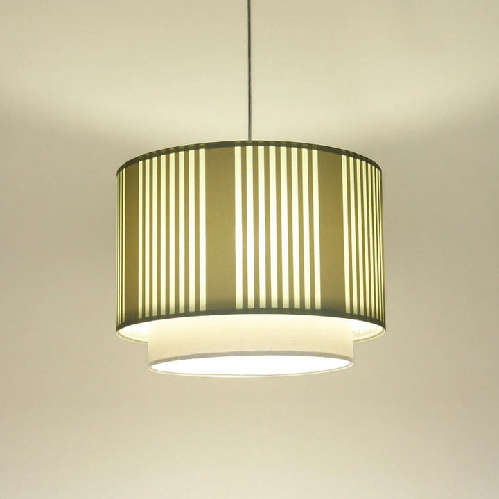 Suspension luminaire cylindrique à rayures verticales tissu menthe et gris avec intérieur lumineux style moderne chic