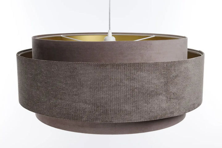Suspension luminaire doblo classic avec tissu moka gris texturé et intérieur doré chaleureux participe pleinement à léclairage moderne