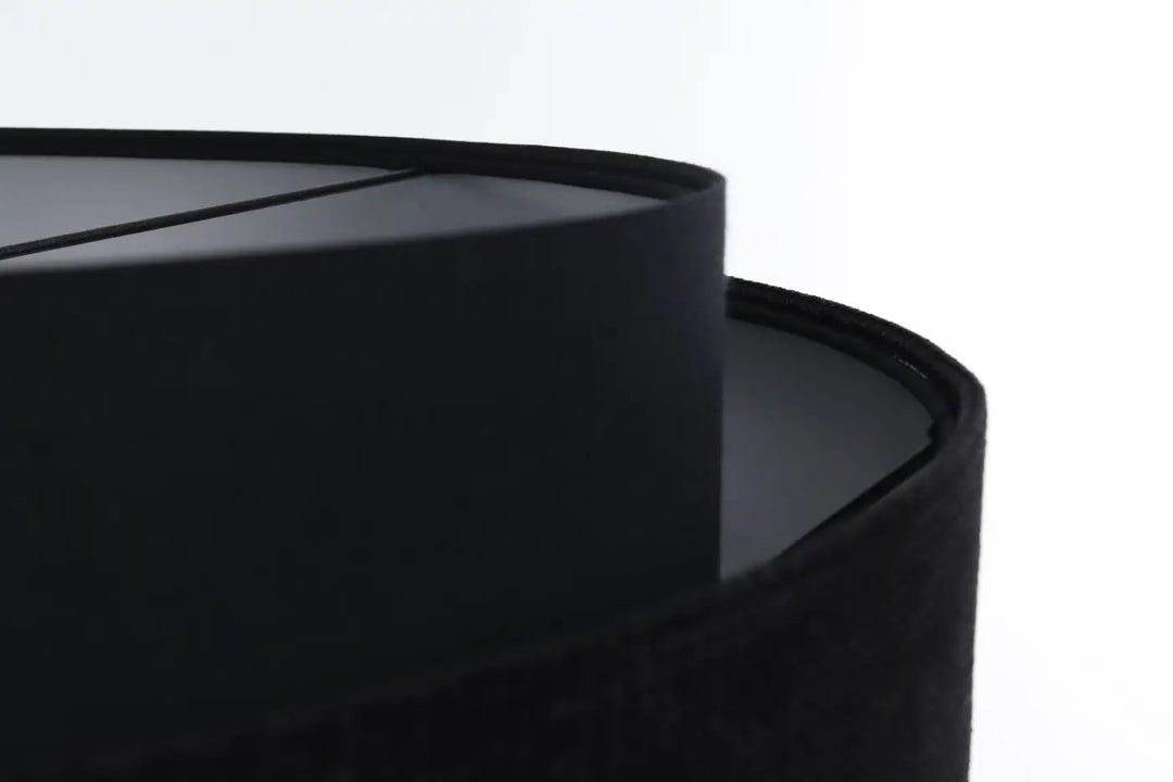 Suspension luminaire doblo classic avec abat-jour en tissu noir velours et intérieur argent aux finitions lisses